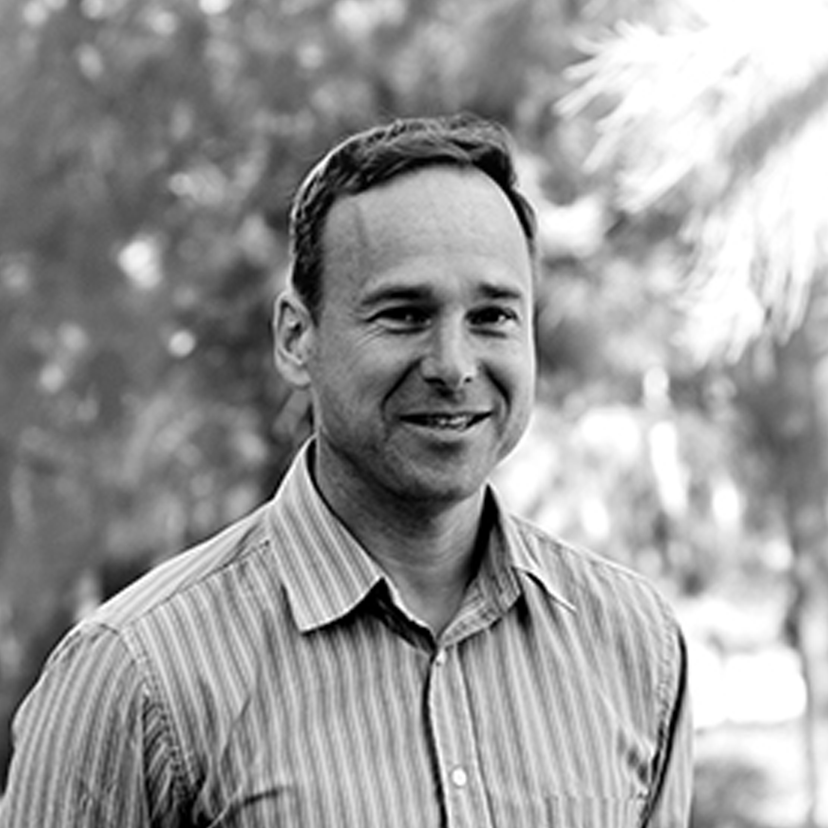 Dr Darren Goossens